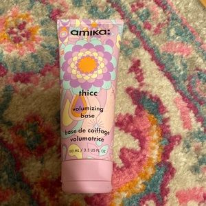 Amika thicc-Volumizing base